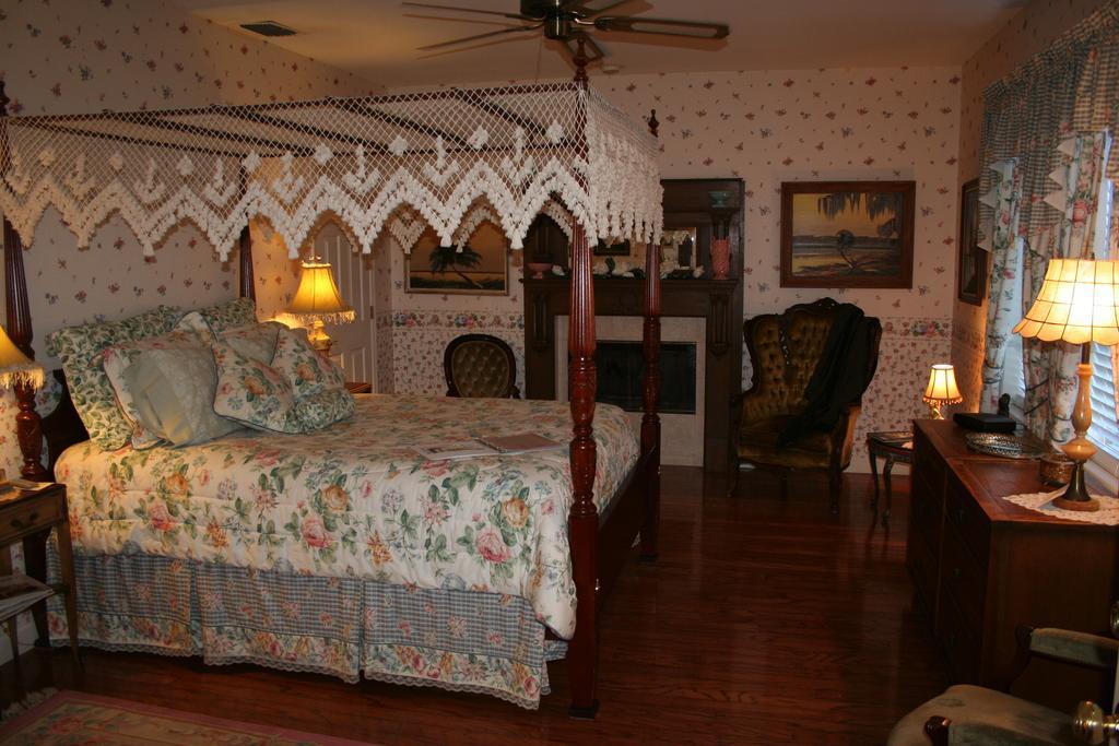 Heron Cay Lakeview Bed & Breakfast Маунт-Дора Экстерьер фото